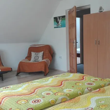 Гостевой дом Akacvirag Vendeghaz Es Apartman *