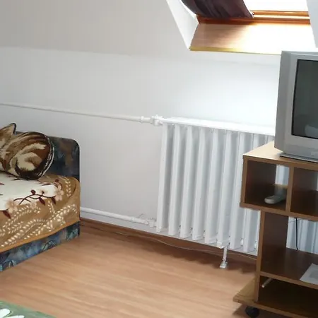 Гостевой дом Akacvirag Vendeghaz Es Apartman Сильвашварад