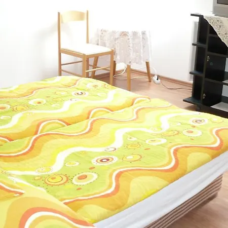 Akacvirag Vendeghaz Es Apartman